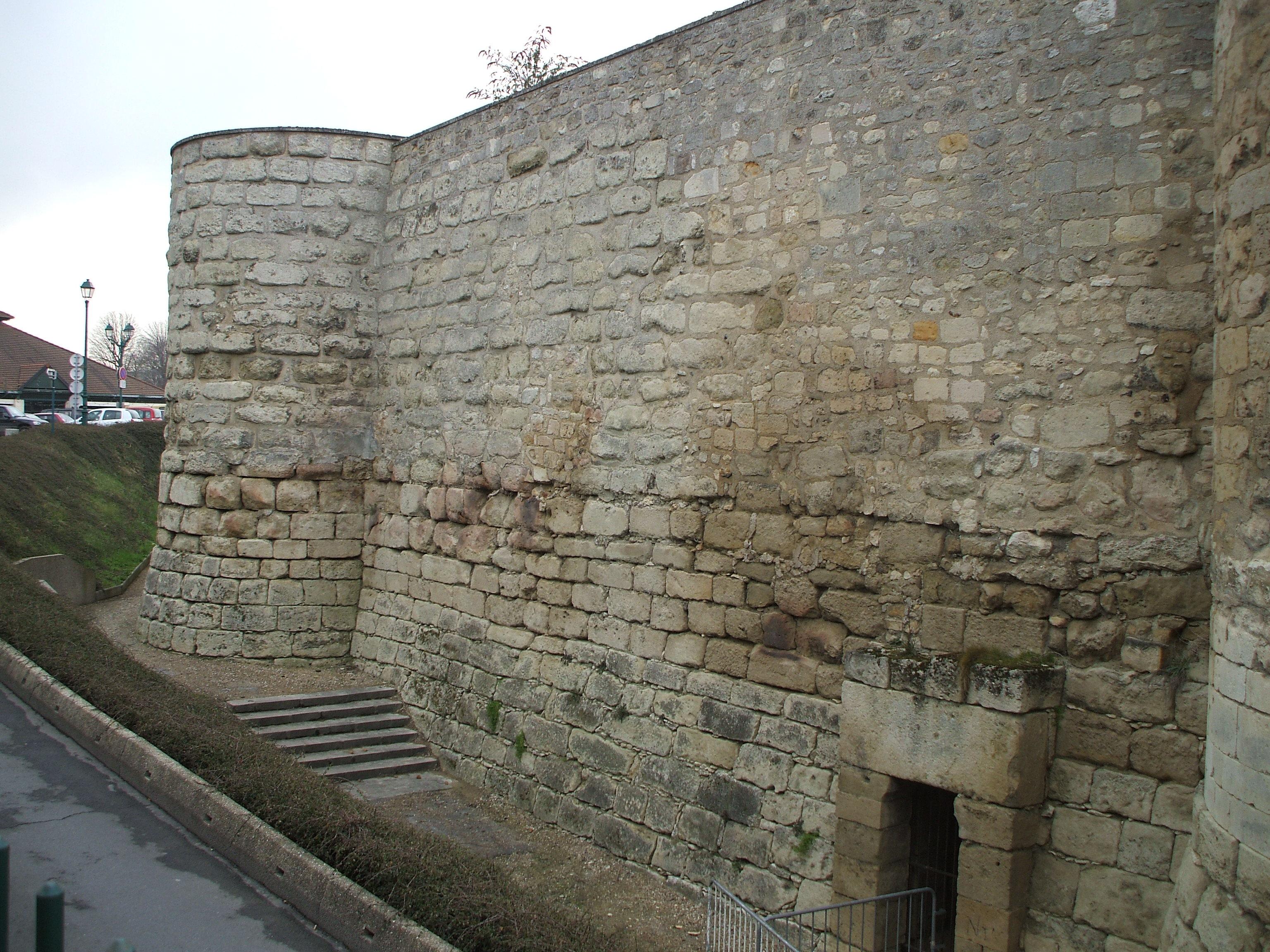 château de Beaumont-sur-Oise